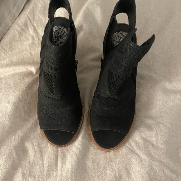 Vince Camuto black boho wedge heels - Picture 1 of 3